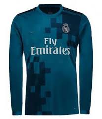 Buy online today and have delivered to your door. Real Madrid Away Full Sleeve Jersey With Shorts 17 18 Buy Online At Best Price On Snapdeal