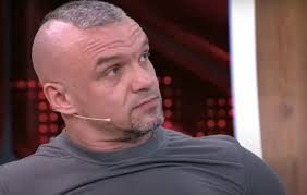 27 апреля 2021, 14:06 — общественная служба новостей — осн. Razryval V Klochya I Zhenshin I Muzhchin Akter Epifancev Ustroil Debosh V Bare Iz Za Eks Zheny Hajzer