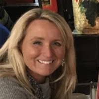 Kasey Lambert's Instagram, Twitter & Facebook