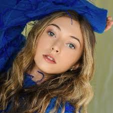 India Sienna Rose Williams (@scooby1pink)