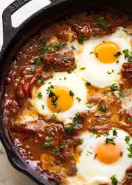 Shakshuka Middle Eastern Baked Eggs Recipetin Eats