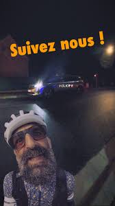 Quand en pleine nuit la Police te propose de la suivre, ben... tu la suis !  😁, La vidéo complète : http://y2u.be/ysK-GXZ_IqQ