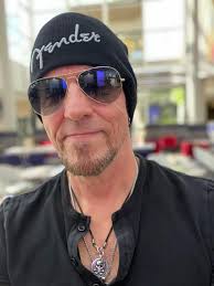 Good morning beautiful people happy hump day. I hope you have a great day.  Keep that positive attitude of gratitude. Two more days till the release of  my new album “Avalanche” and