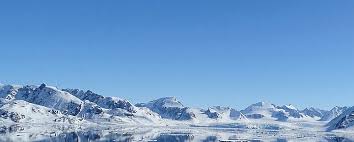 Tundra, soğuk, tatlı iklimi ve canlılara sertliği ile karakterize olan, dünya üzerindeki eşsiz bir iklim bölgesidir (veya biome). Spitzbergen Per Schiff Rund Um Spitzbergen Elch Adventure Tours