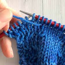 2/1 rpc = slip 1 st onto a cable needle and hold at back of work. Tutorial 1 1 1 Rpc Without A Cable Needle Knotions