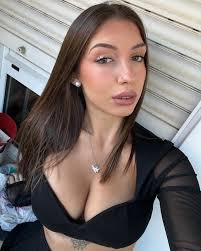 Photos by 𝑺𝒂𝒓𝒂 𝑵𝒂𝒗𝒂𝒔 (@saarinss) · August 19, 2025