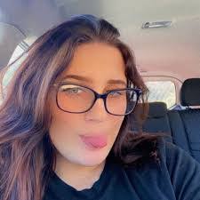 Katie Ash's Instagram, Twitter & Facebook