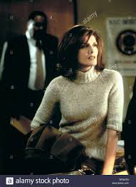 pin by carol butterfield on michael kors thomas crowne affair wardrobe rene russo thomas crown affair pretty hairstyles