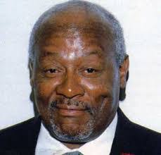 Pearl Mosley's Instagram, Twitter & Facebook