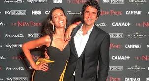 Check spelling or type a new query. Caterina Balivo La Foto Romantica Con Il Marito Guido Brera Ma I Fan Notano Un Particolare E Orribile
