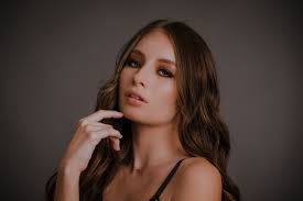 BEAUTY PORTRAIT — Dani Lara Photography