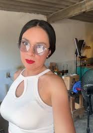 Ayudando a Limpiar el Taller con Alma Yuridia