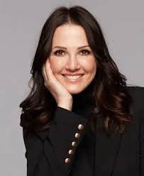 Anna Rea's Instagram, Twitter & Facebook