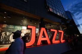 The montreux jazz festival takes place for two weeks every summer in switzerland, on the shores of lake geneva. Montreux Jazz Festival Cancelled For First Time In Its History Life Art China Daily