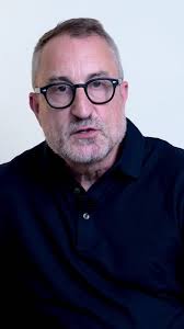 Defining Executive Presence: A Breakdown of Key Components