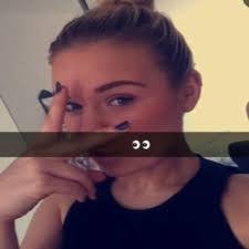 Hannah Headley's Instagram, Twitter & Facebook