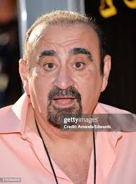 695点のKen Edwardsの写真と高解像度写真