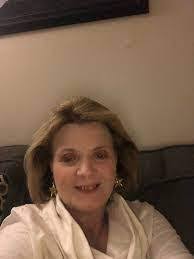 Lori Eisler's Instagram, Twitter & Facebook