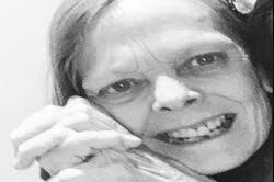 Evelyn Chamberlin's Instagram, Twitter & Facebook