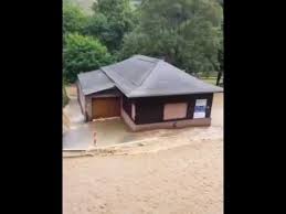 Demnach soll in den von hochwasser betroffenen regionen »allmählich entspannung« einziehen. Hochwasser An Der Ahr Youtube