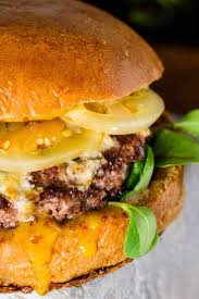 Maxi Burger Au Bleu Savoureux Recette Delicieux