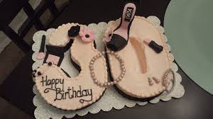 Fancy Birthday Cake For 30 Year Old Woman 30th Birthday Cake 30 Birthday Cake Cake Designs Birthday Cake
