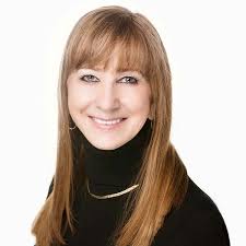 Gail Linton's Instagram, Twitter & Facebook