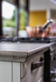 Profilkante Landhauskuche Kuchenarbeitsplatte Naturstein Jura Kalkstein Eco Antik Oder Dietfurter Kalkstein Haus Kuchen Landhauskuche Und Kuchenarbeitsplatte