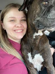 Hailey Hollingsworth (@Hailey_Bug_8)