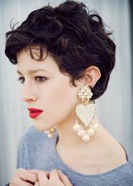 20 Best Short Wavy Haircuts For Women Popular Haircuts Thick Hair Styles Short Wavy Haircuts Short Hair Styles