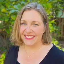 Robin Gomes's Instagram, Twitter & Facebook