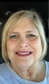 Danielle Ransonette's Instagram, Twitter & Facebook