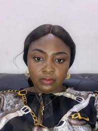 Funniest thing happened yesterday, Me and the guy I rejected his marriage  proposal years back. Yesterday I was standing at a junction waiting for  keke, the guy drove past me and shouted