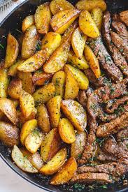 Garlic Butter Steak And Potatoes Skillet This Easy One Pan Recipe Is So Simple And So Flavorful The Best Stea Steak Butter Garlic Butter Steak Beef Recipes
