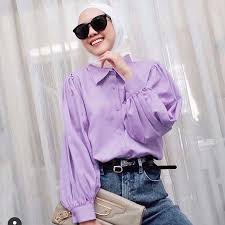Kamu dapat memilih warna lavender untuk warna cat ekterior agar terlihat menawan. 7 Inspirasi Padu Padan Gaya Hijab Dengan Warna Lilac Yang Kekinian Bukareview