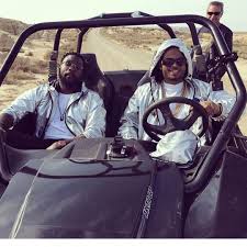 Damso Kalash En Plein Tournage Du Clip Mwaka Moon Kalash972 Damso Kalash Tournage Mwakamoon 13octobre Damso Clip Kalash