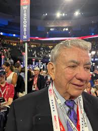 J.D. Vance and the 'forgotten' men and women of Wisconsin • Wisconsin  Examiner