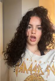 purr✨ #foryoupage #curls #curlyhairstyles #fyp #girls #trend #nails #fyp