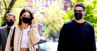 Who is kendall jenner's boyfriend, devin booker? Kendall Jenner And Devin Booker Have Been Dating For A Year