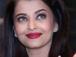 She made her acting debut in 1997 with dual role in mani ratnam's tamil political drama film iruvar, and her bollywood debut that same year in the romantic comedy aur pyaar ho gaya opposite bobby deol. Rumours Of Aishwarya Rai Bachchan S Pregnancy Not True