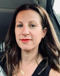 Cindy Gabbard's Instagram, Twitter & Facebook