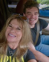 Beth Puckett Griffin (@bethelainegriffin) • Instagram photos and videos