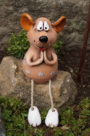 Baumelbeinen Gartendeko Handarbeit Tierfigur Keramik Wohnen Maus Beet Mitkeramik Maus Mit Baumelbeinen Garten Topferarbeiten Tonskulpturen Tierfiguren
