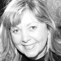 30+ "Sara Fender" profiles