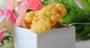 Riunite un una ciotola l'acqua e scioglietevi all'interno il lievito di birra sbriciolato. Frittelle Di Fiori Di Zucca Ricetta Con Lievito Le Ricette Di Francesca