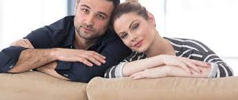 Ein erstes date zu hause stattfinden zu lassen, ist noch immer eher die ausnahme. Date Zu Hause 7 Tipps Vom Einladen Der Frau Bis Zum Kuss Sex