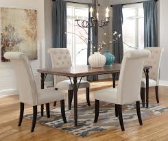 Value city furniture has a wide variety of pieces for living rooms. Hausratversicherungkosten City Furniture Dining Room In Collection 6171