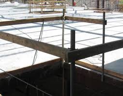 This will allow the railing to be separated into an upper section, bounded by the base and top rail, and a lower section, bounded by the base and handrail. How To Build A Temporary Handrail System 10 Steps With Pictures