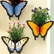 Con Alambre Haz Por Separado Las Antenitas De La Mariposa Dejalo Secar Por Varias H Como Hacer Mariposas Decoracion De Botellas Macetas De Botellas Plasticas