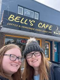 Dominique Dinkins's Instagram, Twitter & Facebook